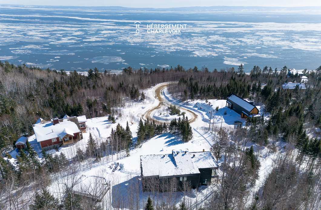 ALT-49 - Villa contemporaine offrant les splendeurs du St-Laurent!